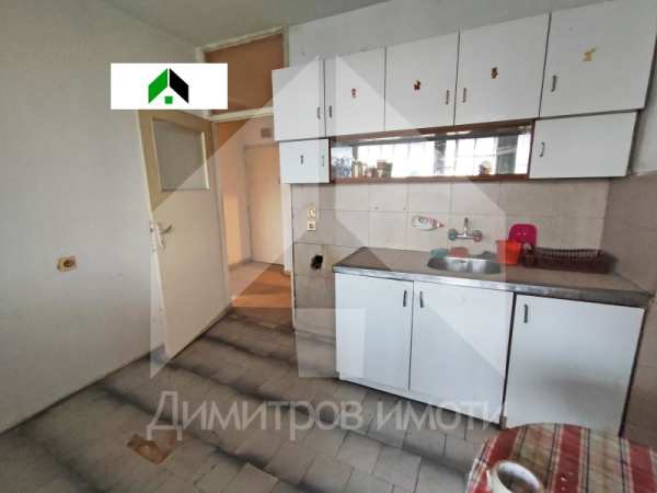 Продава  1-стаен гр. Нови пазар, област Шумен
      42 кв.м