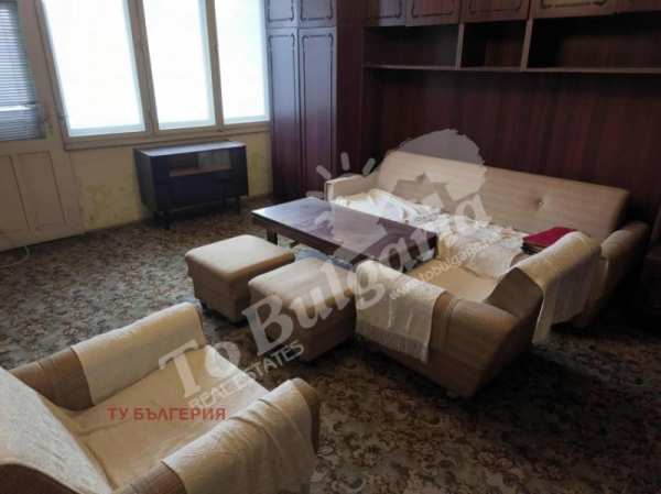 Продава  3-стаен гр. Павликени, област Велико Търново
      90 кв.м