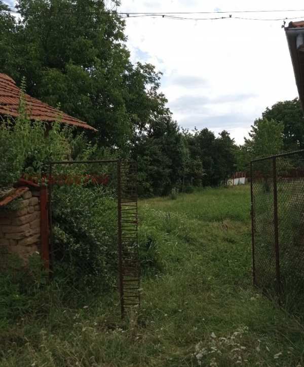 Продава парцел, с. дерманци, област ловеч