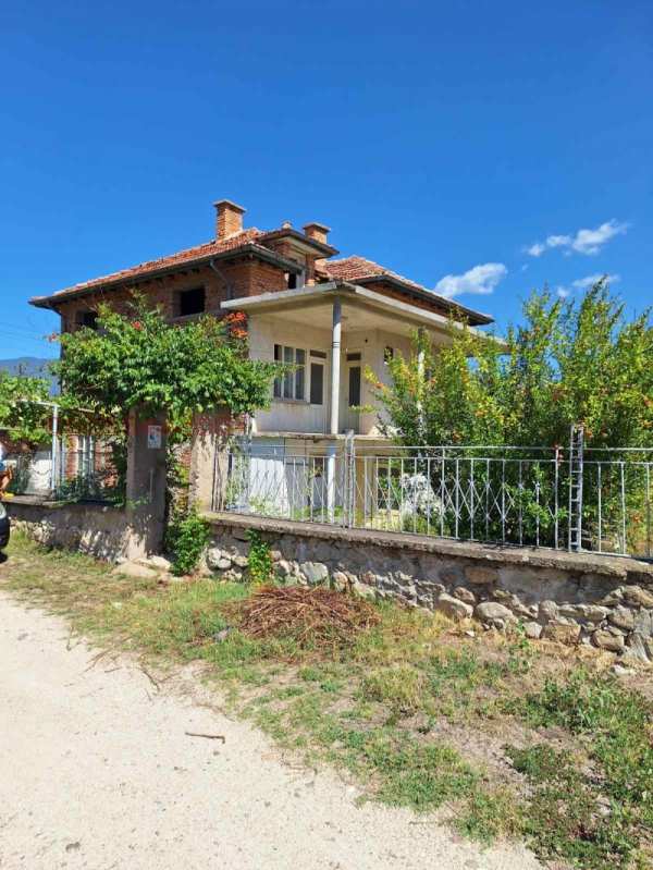 Продава къща, с. каравелово, област пловдив