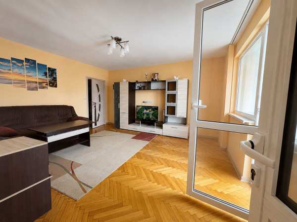 Продава 4-стаен, гр. варна, център
