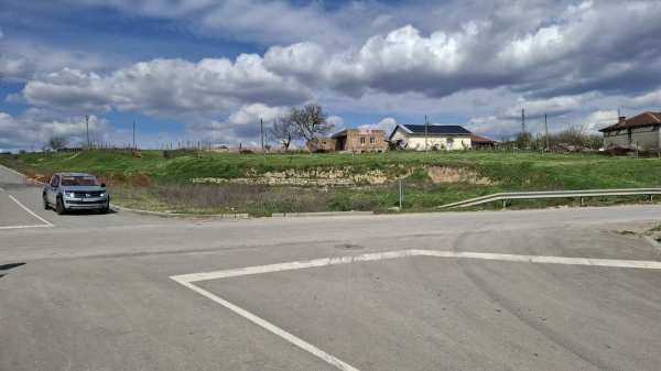 Продава парцел, гр. тръстеник, област плевен