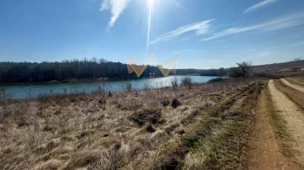 Продава парцел, с. николаевка, област варна