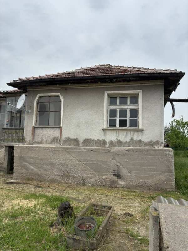 Продава къща, с. момино село, област пловдив