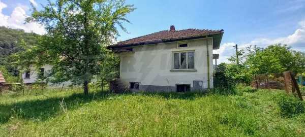 Продава къща, гр. априлци, област ловеч