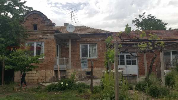 Продава къща, с. червенци, област варна