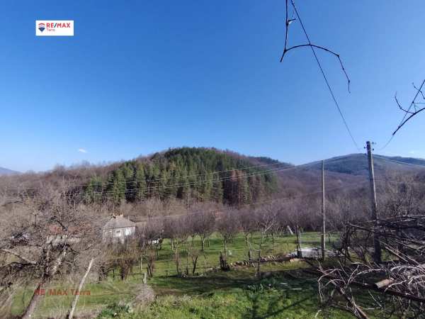 Продава къща, с. голяма желязна, област ловеч