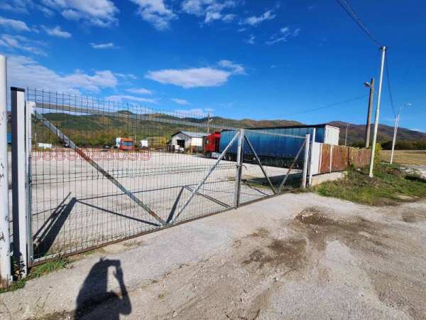 Продава парцел, гр. правец, област софия област