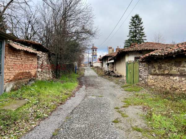 Продава парцел, с. смолско, област софия област