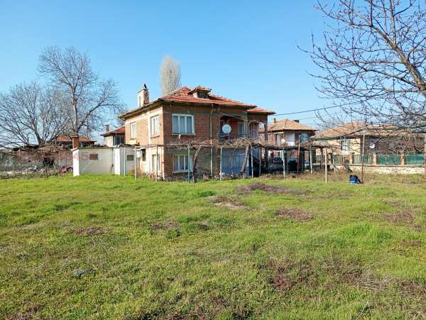 Продава къща, с. боянци, област пловдив