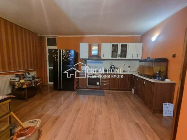 Продава 4-стаен, гр. търговище, вароша