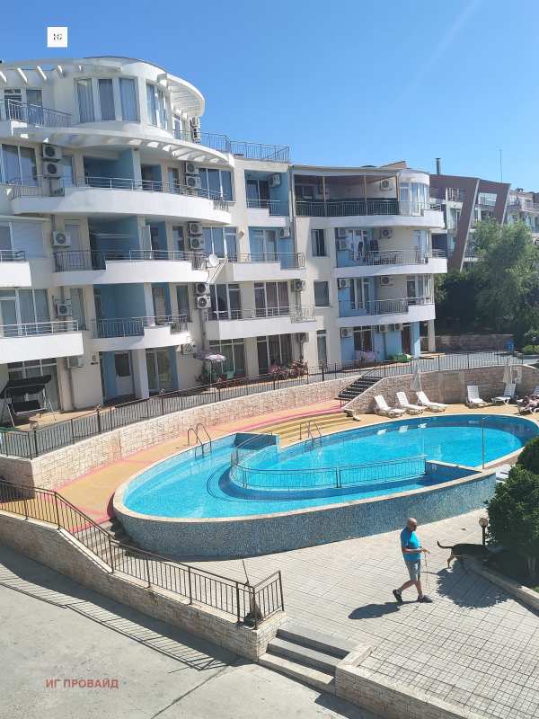 Продава 2-стаен, с. кошарица, област бургас