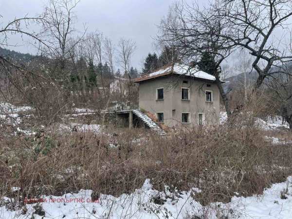 Продава къща, с. луково, област софия област