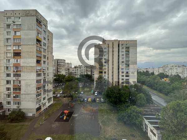 Продава 3-стаен, гр. софия, слатина