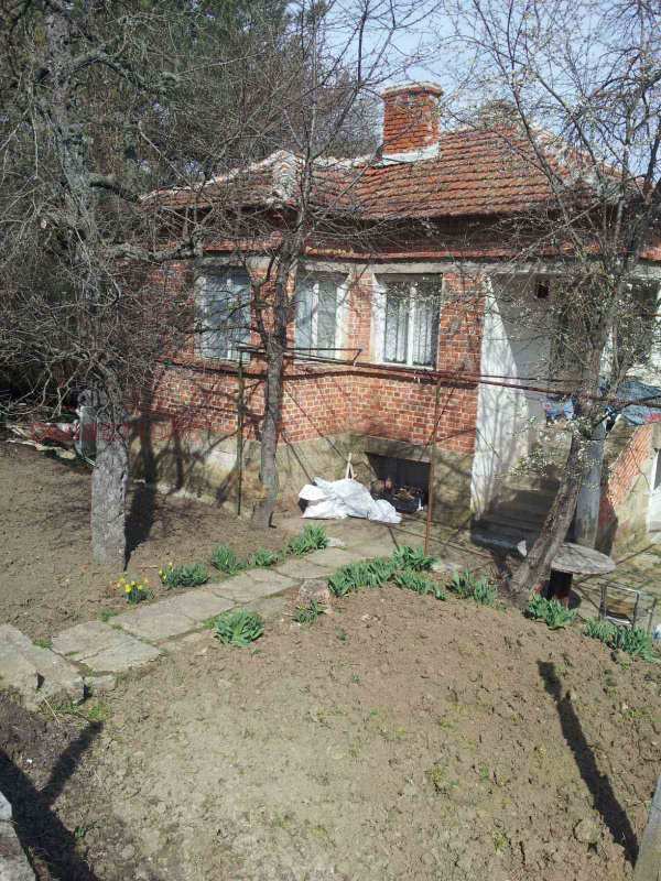 Продава къща, с. завет, област бургас
