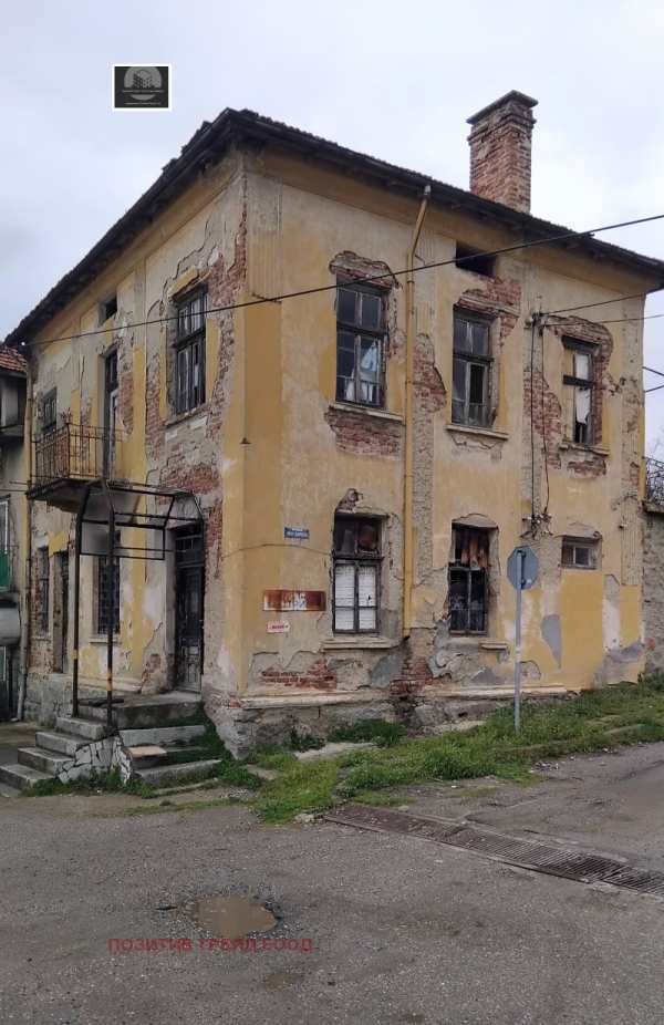 Продава  къща с. Бистрица, област Кюстендил
      170 кв.м