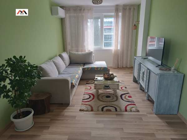 Дава под наем 4-стаен, гр. стара загора, център
