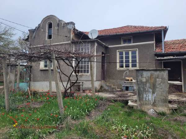 Продава къща, с. добромирка, област габрово