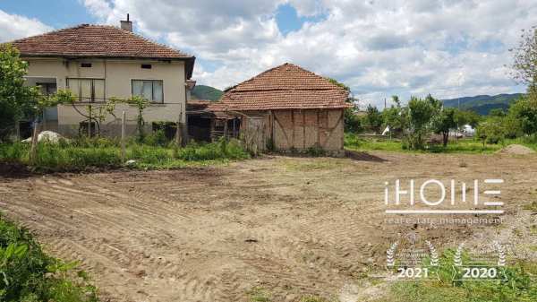 Продава къща, с. скравена, област софия област