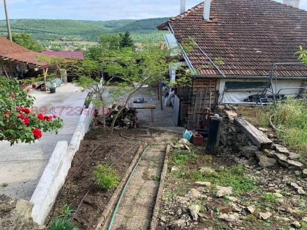 Продава къща, с. леденик, област велико търново