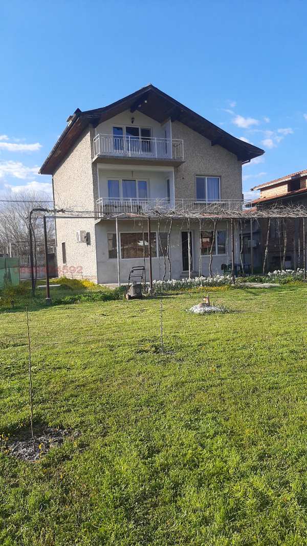 Продава къща, с. звъничево, област пазарджик