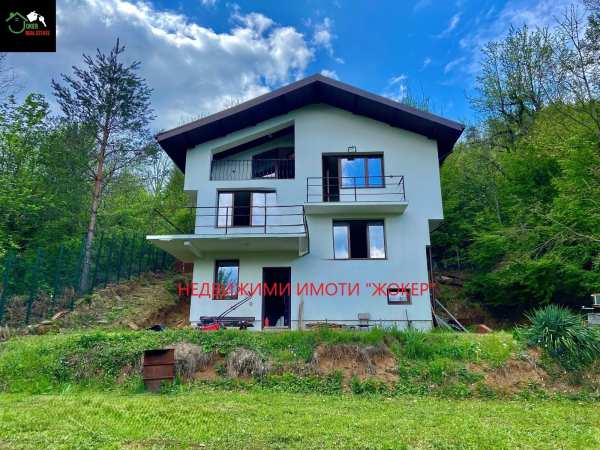 Продава къща, с. вонеща вода, област велико търново