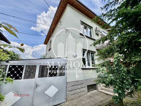 Продава къща, гр. етрополе, област софия област