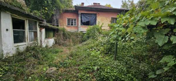 Продава къща, с. церово, област софия област
