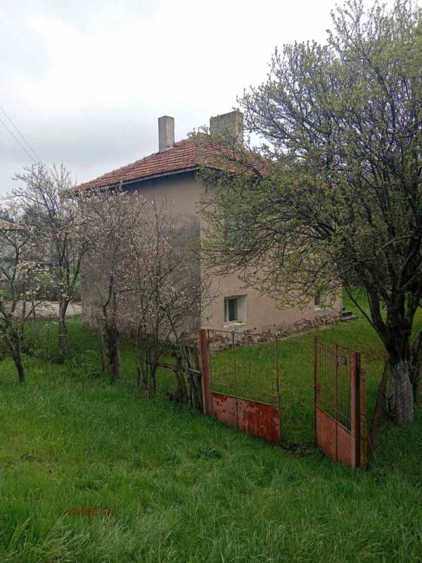 Продава къща, с. прибой, област перник