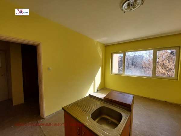Продава 2-стаен, гр. пазарджик, запад