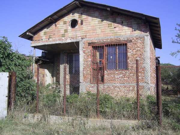 Продава вила, с. кръстевич, област пловдив