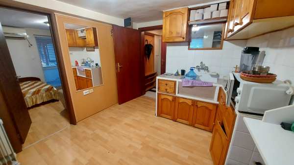 Продава 1-стаен, гр. хасково, училищни