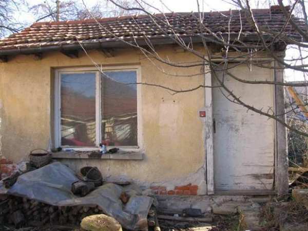 Продава парцел, гр. троян, област ловеч