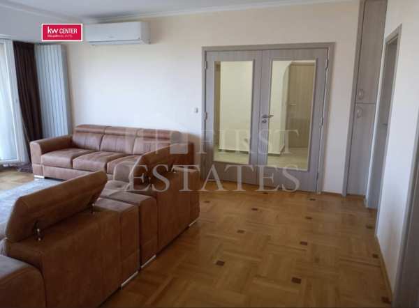 Продава 4-стаен, гр. софия, изток