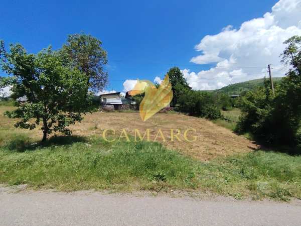 Продава парцел, гр. своге, област софия област