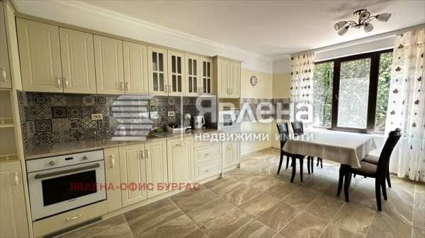Продава 3-стаен, гр. приморско, област бургас