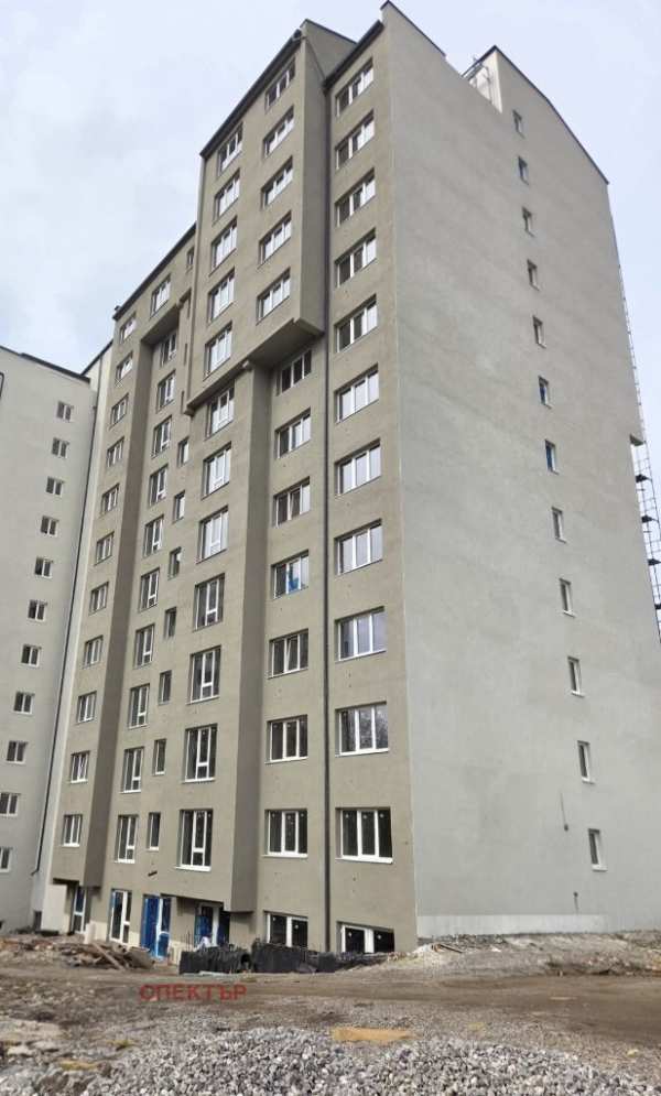 Продава 3-стаен, гр. перник, център