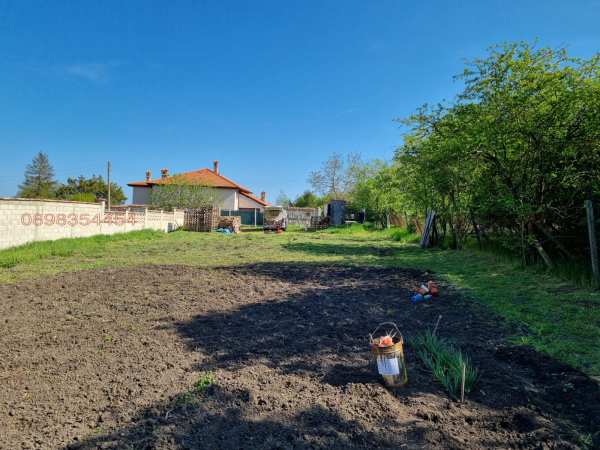 Продава парцел, с. равна гора, област варна