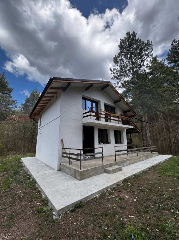 Продава къща, с. луково, област софия област
