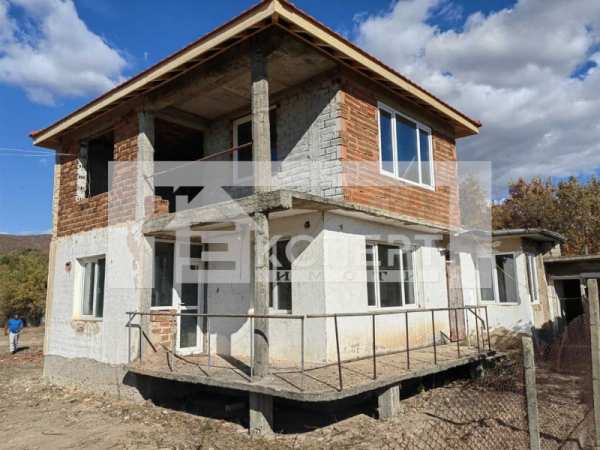 Продава къща, с. сърнегор, област пловдив