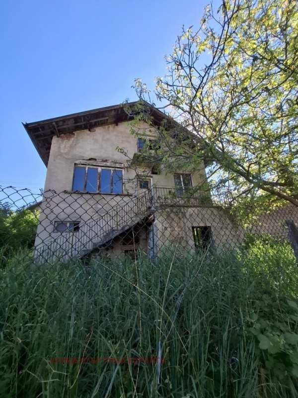 Продава къща, с. кладница, област перник