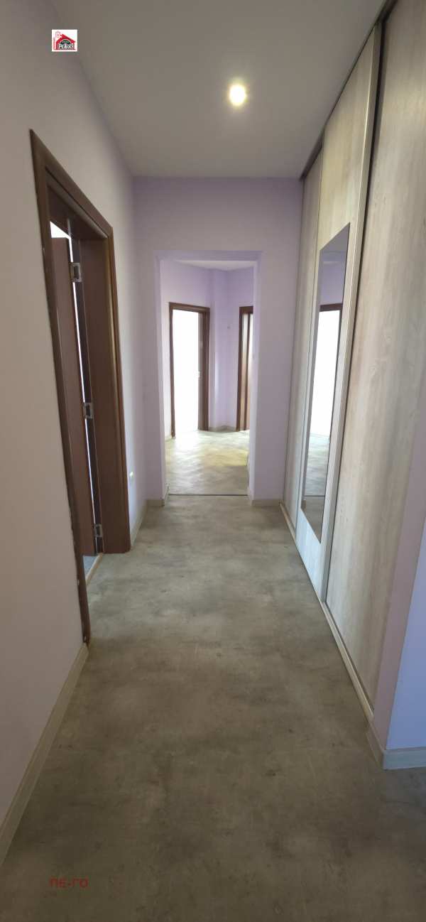 Продава 3-стаен, гр. пазарджик, център