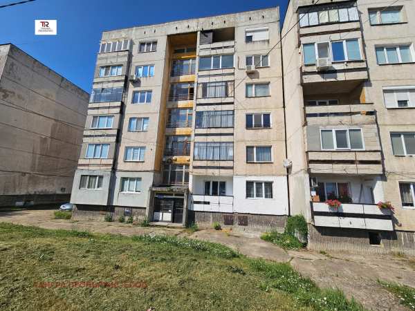 Продава 3-стаен, гр. радомир, област перник