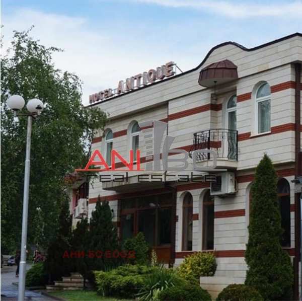 Продава хотел, гр. златица, област софия област