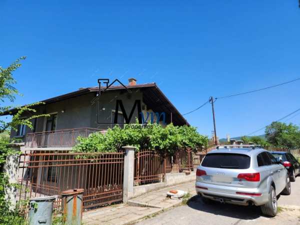 Продава къща, гр. бобов дол, област кюстендил