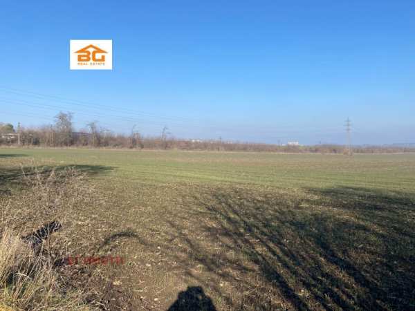 Продава  земеделска земя с. Захари Стояново, област Добрич
      17 дка