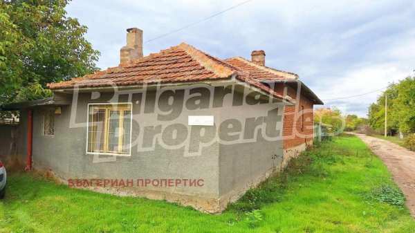 Продава къща, с. царевци, област варна