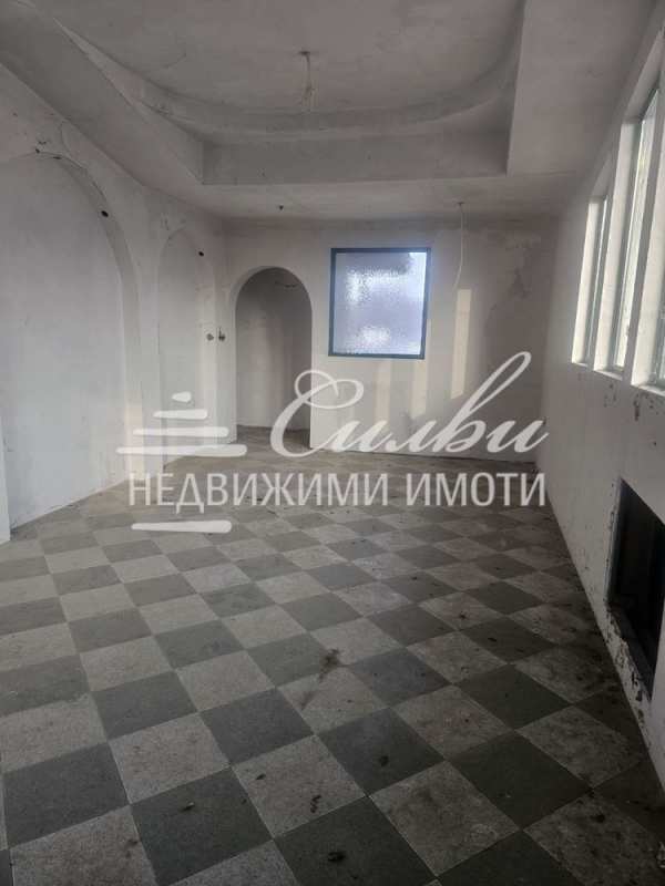 Продава  магазин гр. Каспичан, област Шумен
      194 кв.м