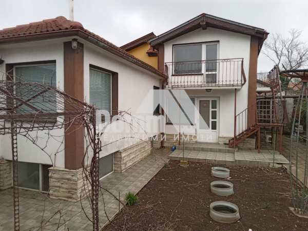 Продава къща, гр. каварна, област добрич
