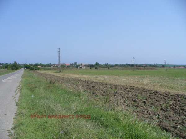 Продава  парцел с. Дуранкулак, област Добрич
      100999 кв.м